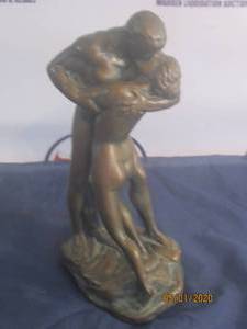 lot 88 image: HARWAL THE KISS STANDING COUPLE SCULPTURE&nbsp