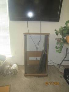 lot 97 image: VINTAGE WOOD MEDIA CABINET WITH GLASS DOOR&nbsp