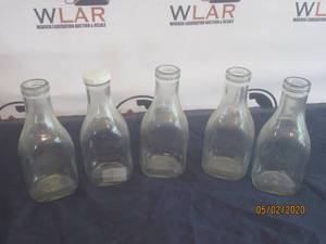 lot 125 image: TOTAL OF 5 VINTAGE MILK GLASS BOTTLES&nbsp&nbsp&nbsp- ONE QUART BOTTLES&nbsp