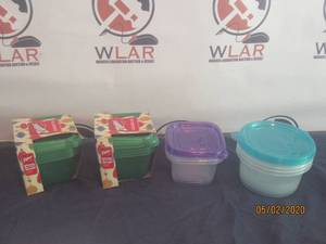 lot 163 image: 15 PC NEW PLASTIC CONTAINERS WITH LIDS&nbsp