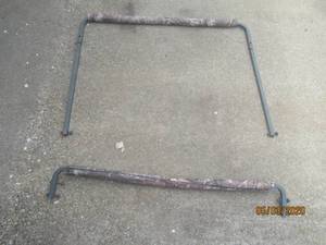 lot 209 image: HUNTING STAND BRACES