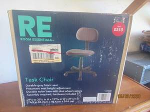 lot 212 image: NEW IN BOX ROOM ESSENTIALS DURABLE GRAY FABRIC SEAT&nbsp