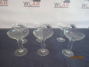 lot 238 image: TOTAL OF 6 VINTAGE SPARKLING WINE GLASSES