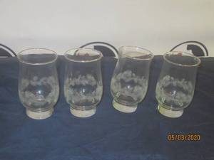 lot 250 image: TOTAL OF 4 VINTAGE ETCHED ROLF ICY PINE CONE TUMBLERS&nbsp
