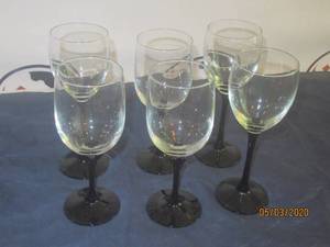 lot 251 image: TOTAL OF 6 VINTAGE LUMINARC FRANCE BLACK STEM WINE GLASSES