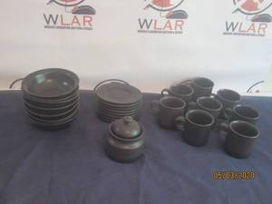 lot 254 image: TOTAL OF 25 PC&nbsp 8 PERSON SETTING VINTAGE&nbsp MIDNIGHT SUN PFALTZGRAFF MIDNIGHT SUN DINNERWARE SET&nbsp8 -SOUPCEREAL BOWLS&nbsp&nbsp8- SAUCERS&nbsp&nbsp8 - COFFEE MUGS&nbsp&nbsp1- LIDDED SUGAR DISH