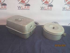 lot 263 image: TOTAL OF 2&nbsp VINTAGE WEAREVER ALUMINUM COOKWARE&nbsp