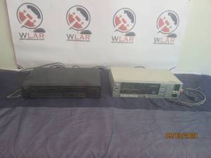 lot 298 image: SONY 4&nbsp TIMES OVERSAMPLING DIGITAL FILTER DUAL DA CONVERTER SYSTEM &amp SANYO STEREO CASSETTE DECK RD S30&nbsp