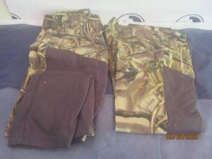 lot 314 image: TOTAL OF 2&nbsp LIKE NEW WRANGLER RUGGED WEAR JEANS&nbsp&nbsp34 X 30&nbsp