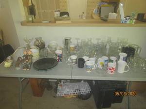 lot 318 image: GENEROUS AMOUNT OF ASSORTED GLASS&nbsp&nbsp- WINE GLASSES&nbsp- VINTAGE MILK SHAKE GLASSES&nbsp&nbsp- MUGS&nbsp&nbsp- PLATES&nbsp&nbsp- VASES AND MORE SEE PICS&nbsp