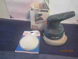 lot 343 image: BLACK &amp DECKER 6 RANDOM ORBIT POLISHER BP900 WITH NEW BUFFING PAD&nbsp