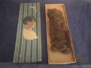 lot 347 image: VICTORIAN ERA VINTAGE HAIRPIECE&nbsp