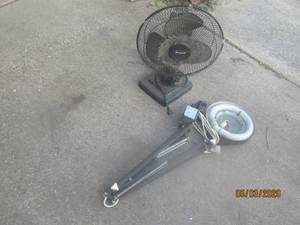 lot 357 image: DURACRAFT FAN &amp LED&nbsp MAGNIFYING PORTABLE SWING ARM CLAMP&nbsp LAMP&nbsp