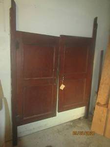 lot 359 image: VINTAGE WOODEN&nbsp SWING DOORS&nbsp