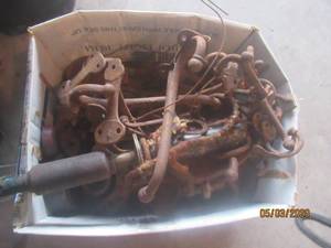 lot 367 image: CAST IRON PIECES HORSE SHOES COAT HOOKS AND MORE
