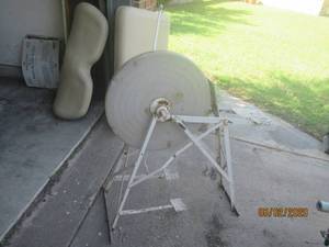 lot 183 image: ANTIQUE FARM TOOL SHARPENING STONE