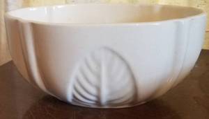 lot 34 image: VINTAGE HAEGER ART POTTERY PLANTER #231