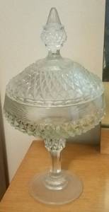 lot 47 image: VINTAGE PRESSED GLASS FOOTED CANDY DISH WITH LID