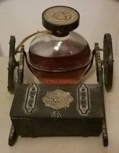 lot 70 image: VINTAGE MAX FACTOR ROYAL REGIMEN COLOGNE FOR MEN WITH CANNON CARRIAGE