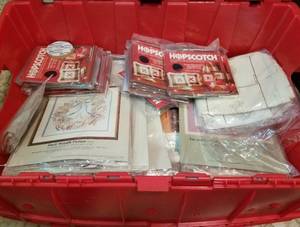 lot 117 image: LARGE LOT OF ASSORTED CROSS STITCH KITS (NEW IN PACKAGES)