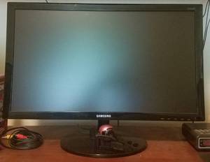 lot 150 image: SAMSUNG MONITOR MODEL S24D300HL