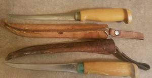 lot 167 image: LOT OF 2 VINTAGE FILLETING KNIVES WITH SHEATS