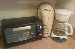 lot 170 image: LOT OF SMALL KITCHEN APPLIANCES