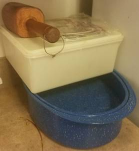 lot 178 image: LOT OF ASSORTED KITCHEN ITEMS
