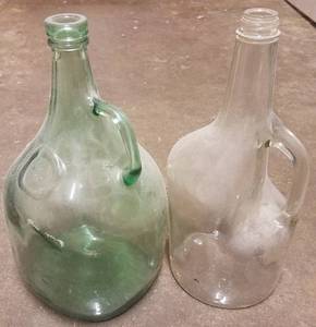 lot 248 image: VINTAGE LIQUOR BOTTLES
