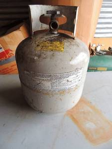 lot 458 image: Propane tank half full