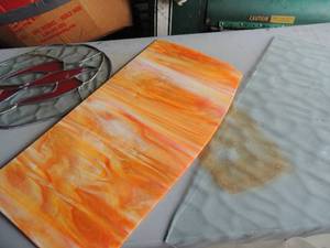 lot 460 image: Stained glass-red clear oval 13x11, sunset 23x12 clear bubble 26x12