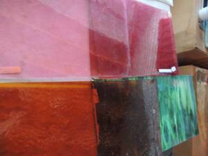 lot 442 image: Green starky stained glass 24x12, pink 18x12 x 3, orange 25x12