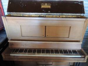 lot 353 image: PLAYER PIANO Brinkerhoff Piano Company Chicago Bell Metal frame model# 208320