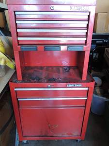 lot 367 image: Craftsman workshop toolbox 1 piece 52 high 26 9 deep comes with 2 keys