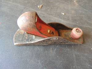 lot 378 image: Vintage American Tool & Foundry Co.  small hand planer