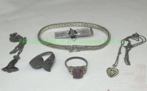 lot 204 image: Sterling silver jewelry as shown