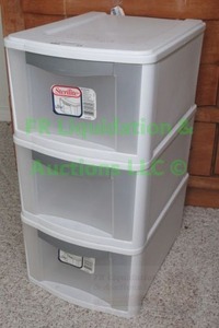 lot 25 image: Sterilite stackable storage drawers