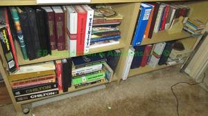 lot 104 image: Assorted automotive manuals and other books