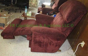 lot 121 image: Lazy-Boy reclinerrocker