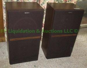 lot 128 image: Sony SS-U400 stereo speaker set