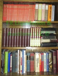 lot 152 image: Vintage Popular Mechanics books and other assorted books as shown