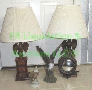 lot 162 image: Eagle theme lamp set and ceramic statuettes plus