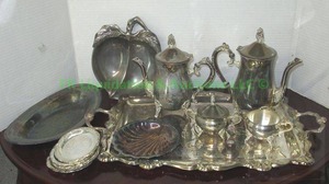 lot 187 image: Silver plate serving ware
