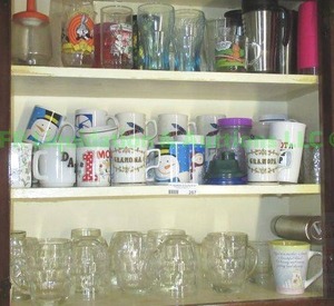 lot 267 image: Assorted glasses and cups