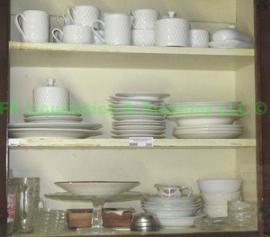 lot 266 image: Ceramic dish serving set and more