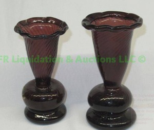 lot 247 image: Avalos hand blown glass stem vases 5 tall