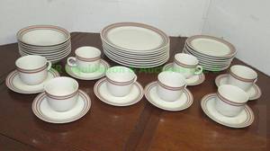 lot 278 image: International Streamlines DelRey stoneware serving set