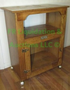 lot 269 image: Rosalco Oak wood utility cart 34 x 27 x 17