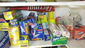 lot 296 image: Ziploc, Glad, Dixie storage bags and more