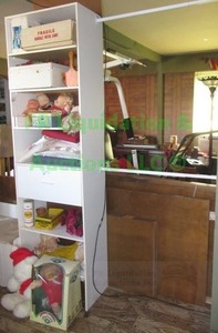 lot 330 image: Utility shelf plus contents